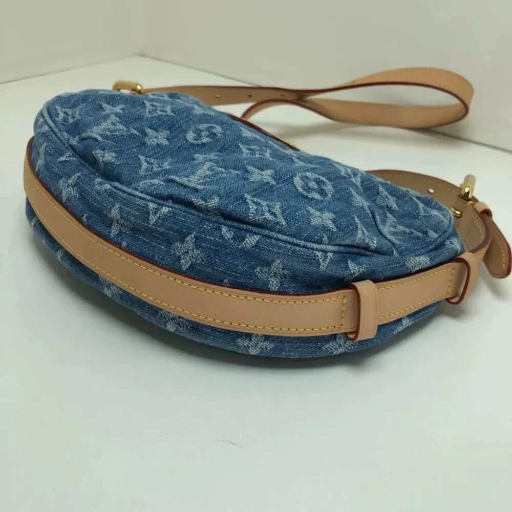 Louis Vuitton Women Pre-Loved Bag Very Good Condition